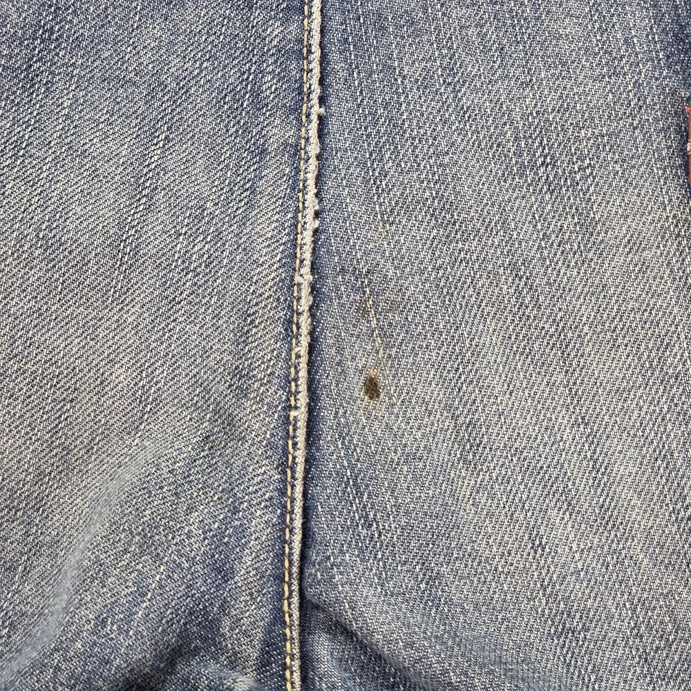 VTG Levis Engineered Jeans Mens Blue Buckle Back Twisted One Pocket Fits 32x32